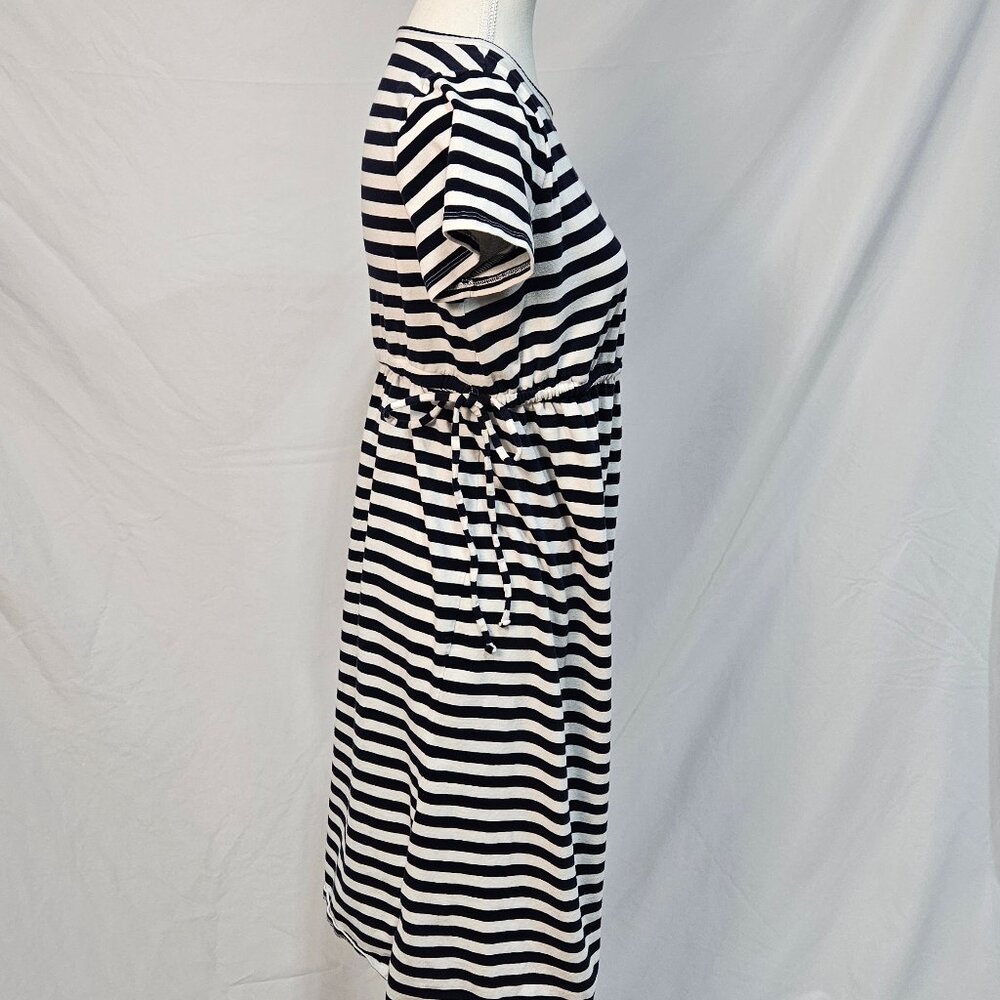 Isabel Maternity by Ingrid & Isabel - Size M - Striped Maternity Dress photo 4