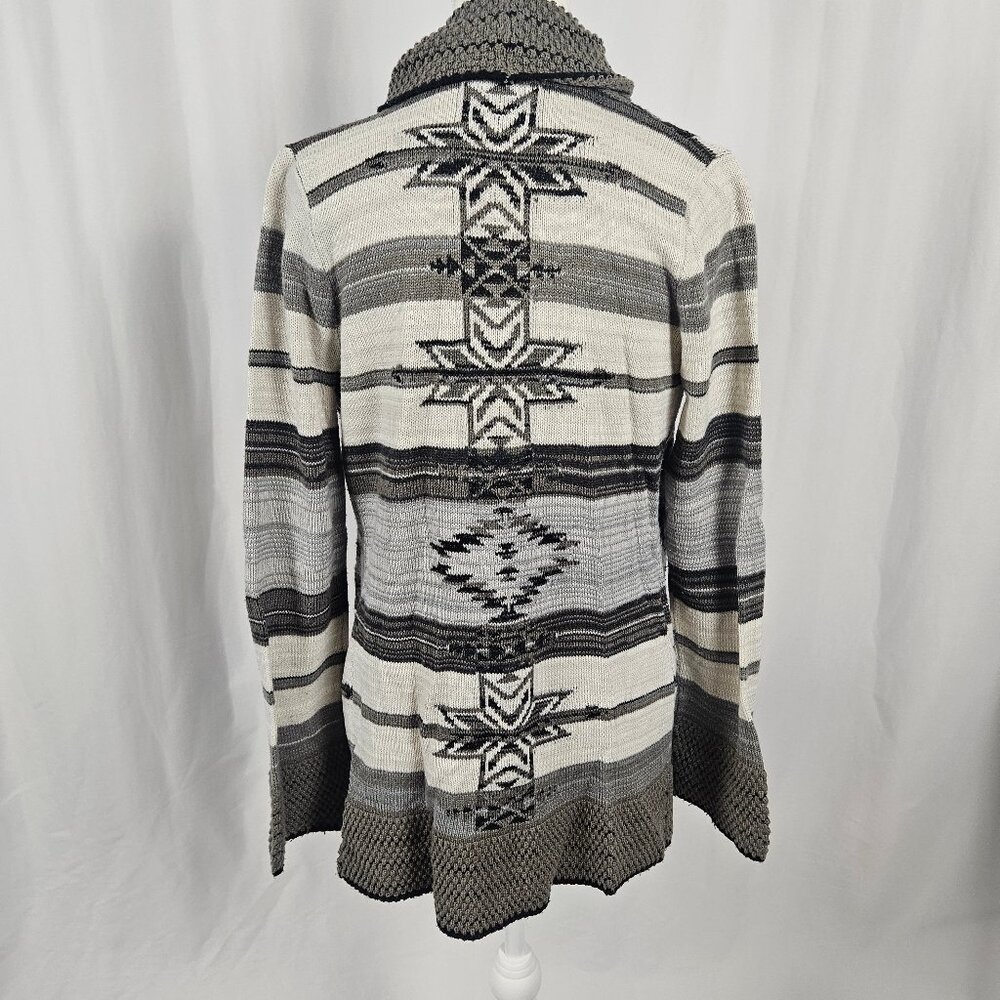 BCBGMAXAZRIA - Size: S - Sweater photo 3