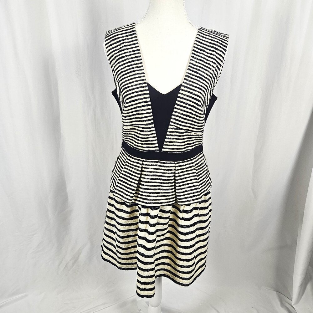 BCBGMAXAZRIA - Size: 10 - Dress
