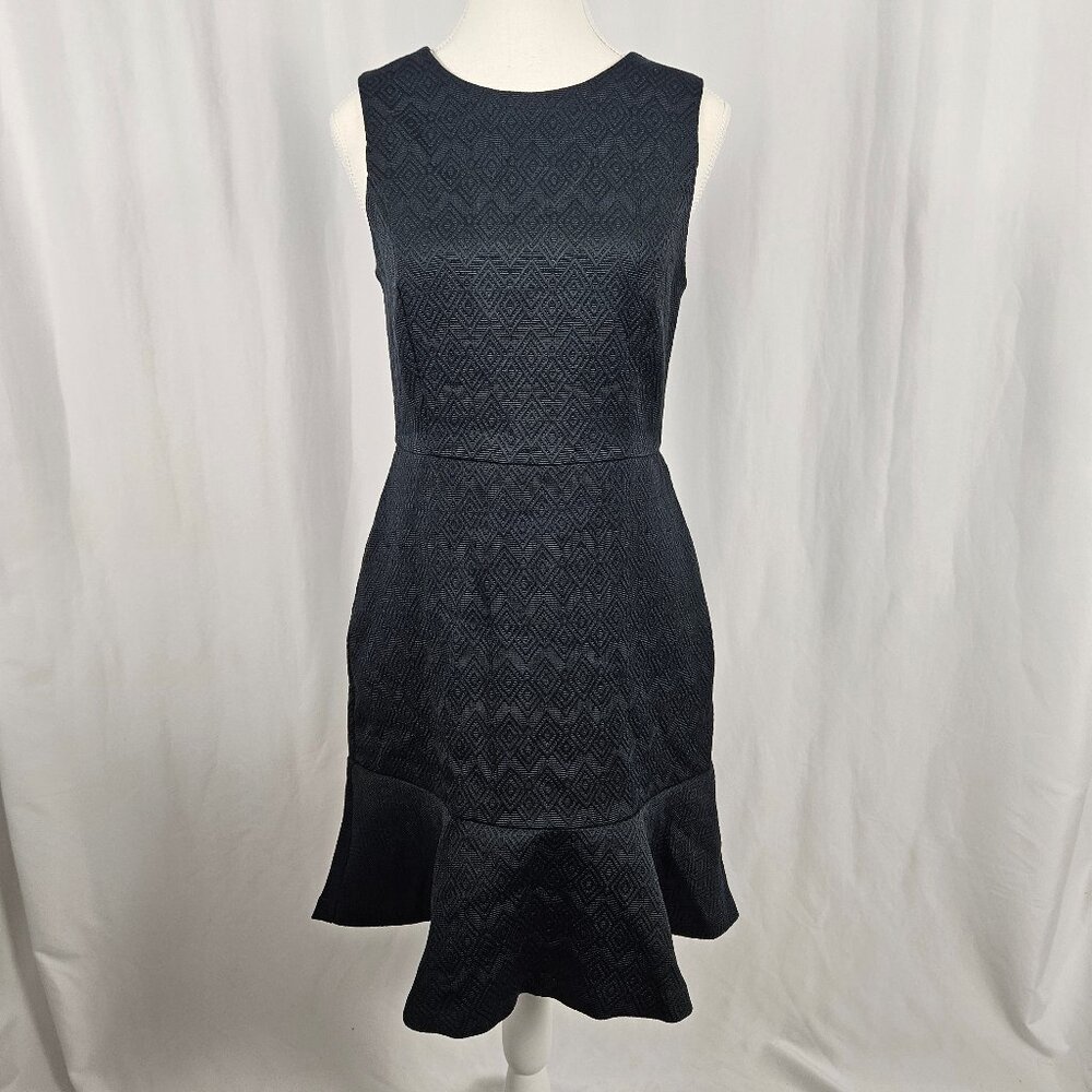 Banana Republic - Size: 6 - Dark Green Geo Pattern Dress