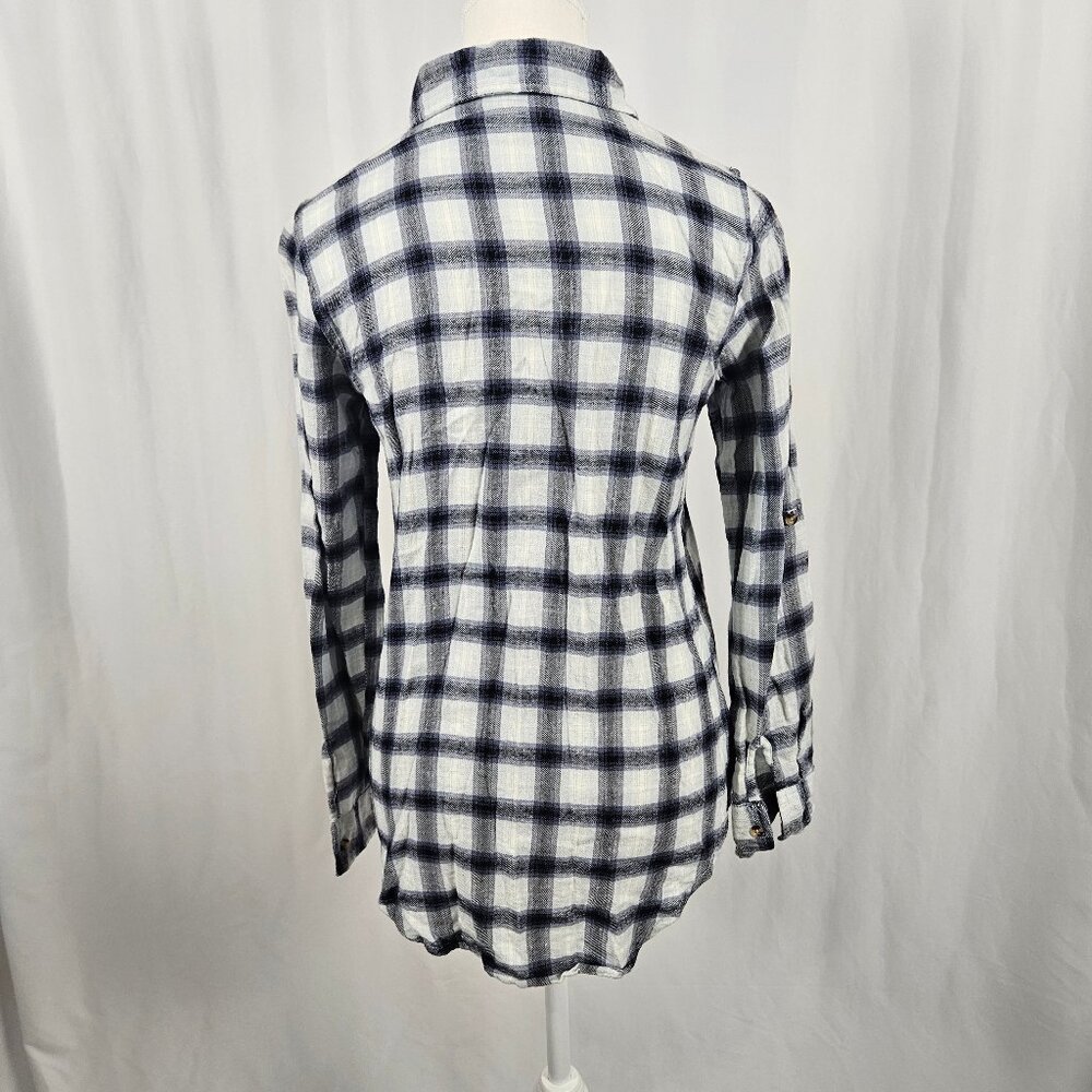 Passport - Size: S - Plaid Flannel Button Down Shirt photo 4