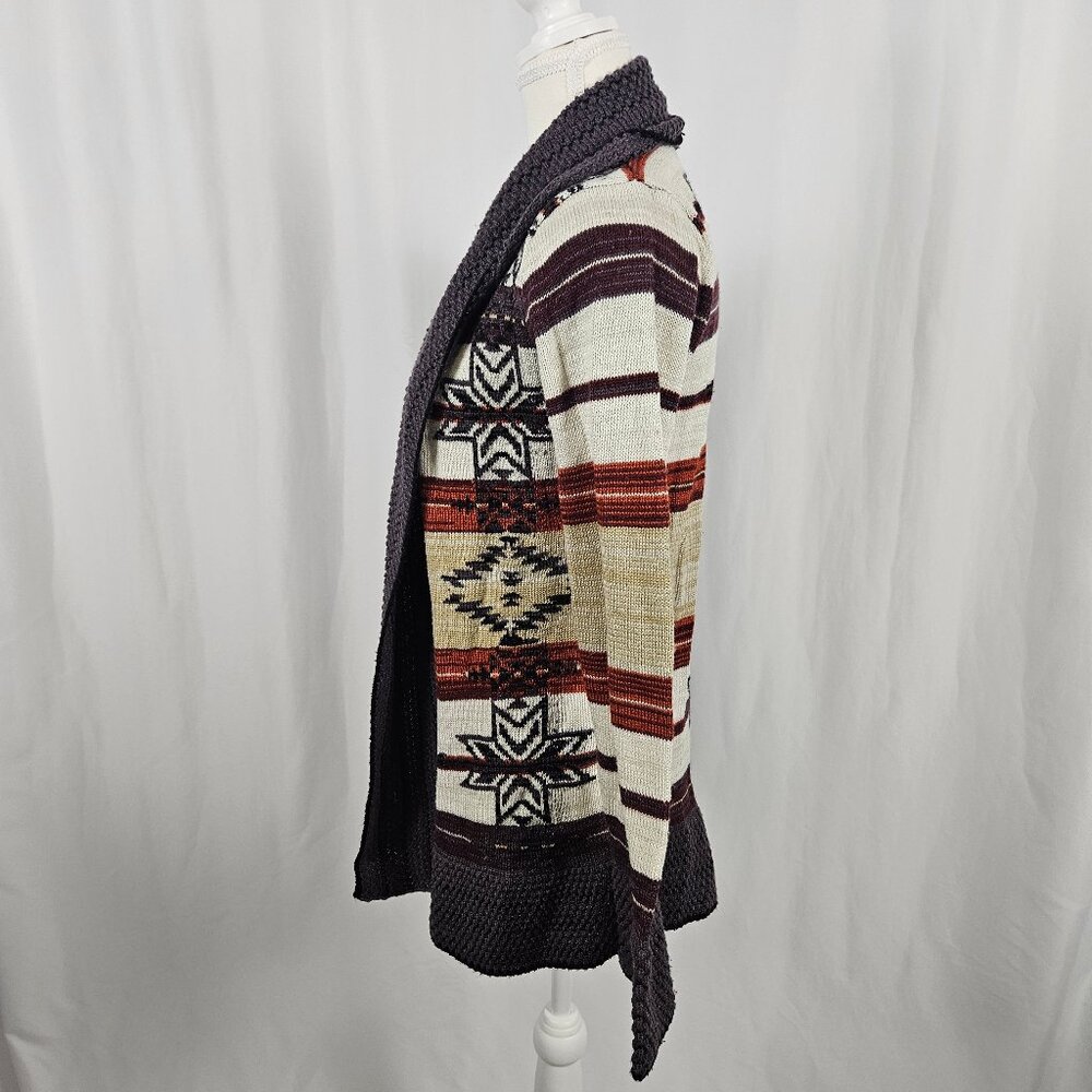 BCBGMAXAZRIA - Size: S - Cozy Knit Aztec Cardigan photo 4