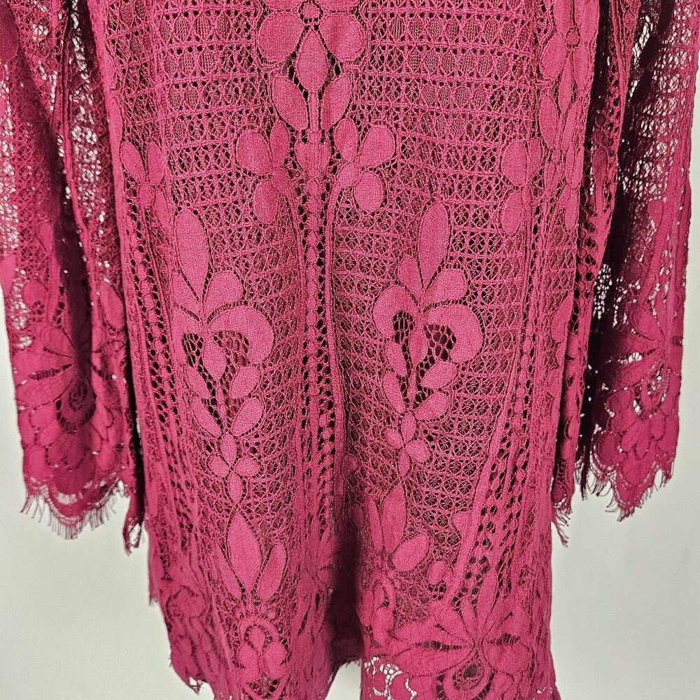 Loveriche - Size: S - Elegant Floral Lace Dress photo 2