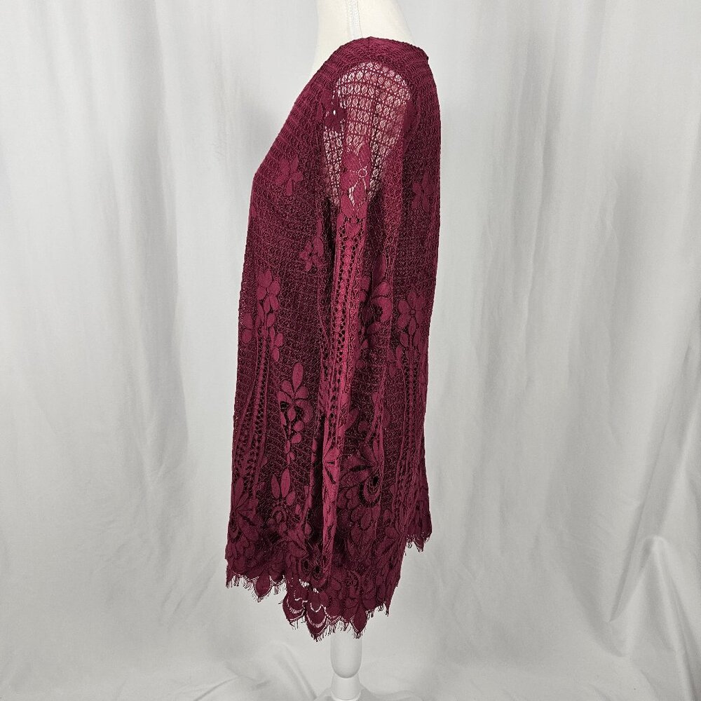 Loveriche - Size: S - Elegant Floral Lace Dress photo 5