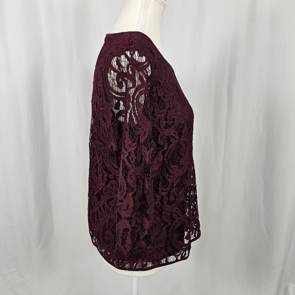 Adrianna Papell - Size: M - Burgundy Lace Top photo 2