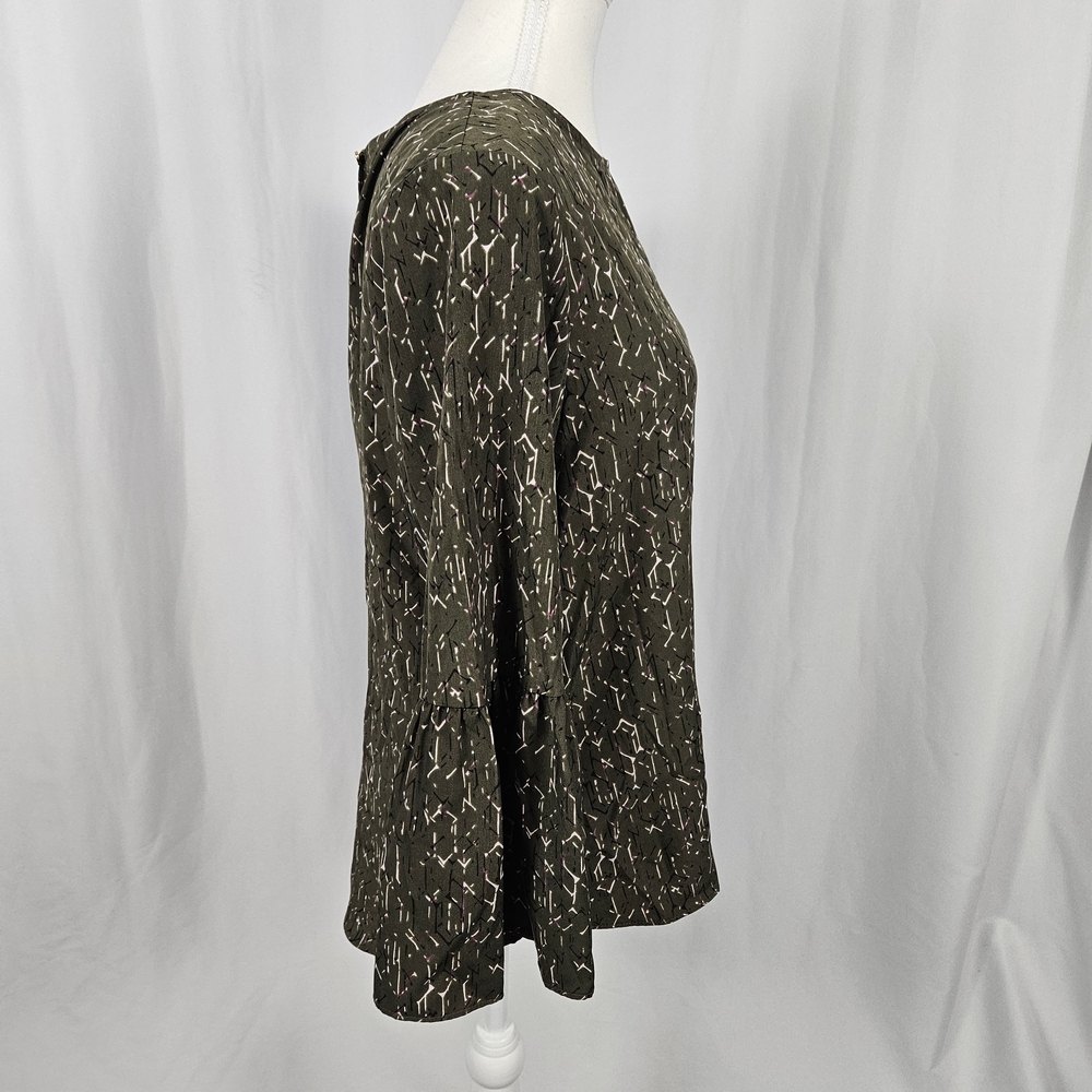 Olive Patterned Women's Top Size Medium photo 5