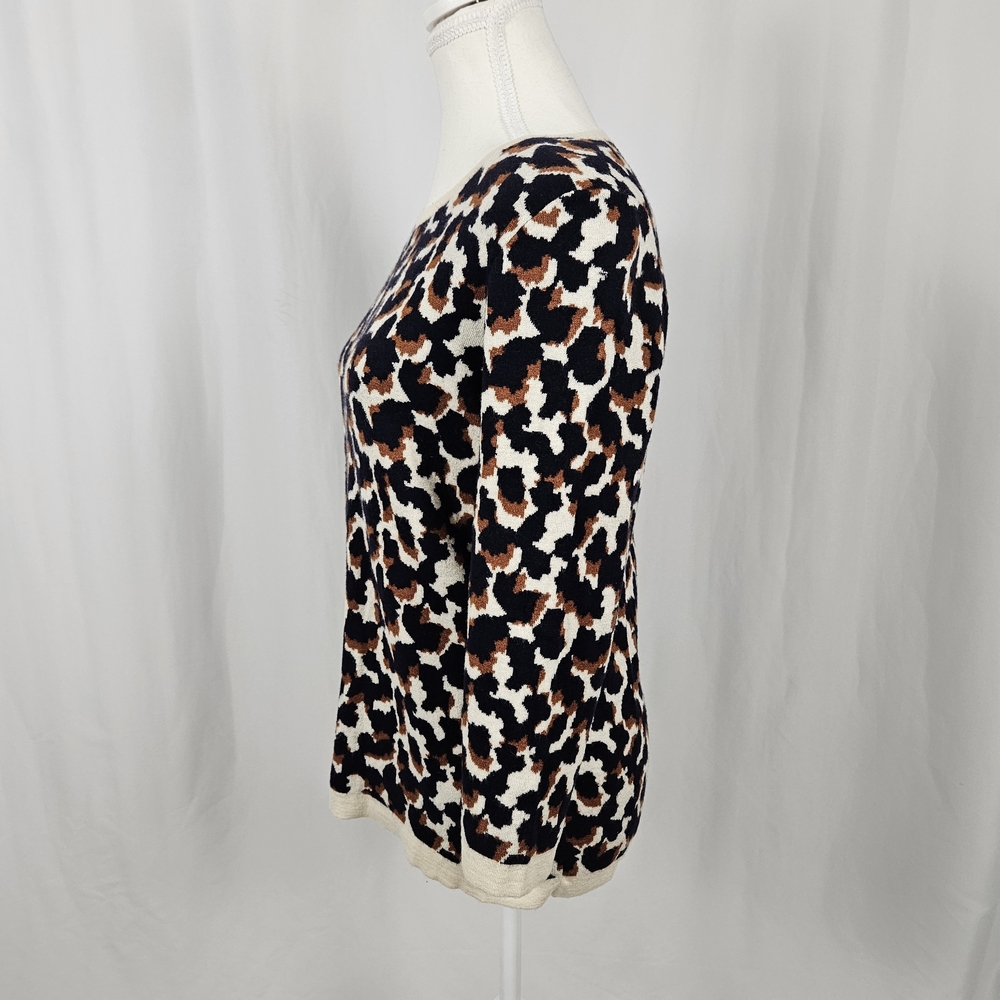 Leopard Print Sweater Size Medium photo 6
