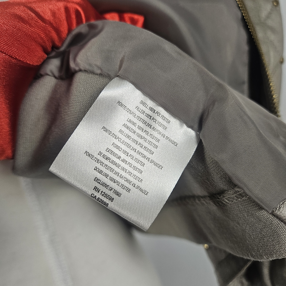 Ellen Tracy Quilted Gray Women's Vest Size Medium photo 4