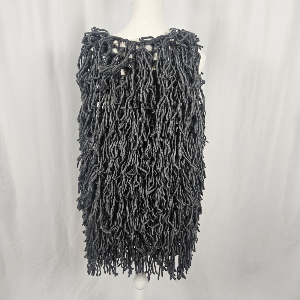 Stylish Gray Fringe Vest Size Large photo 4