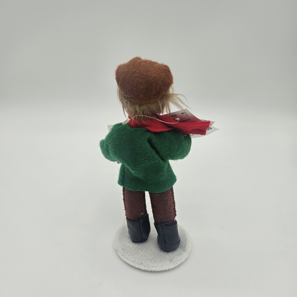 Annalee Green and Brown Caroler Figurine photo 3