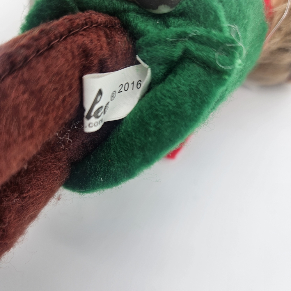 Annalee Green and Brown Caroler Figurine photo 4