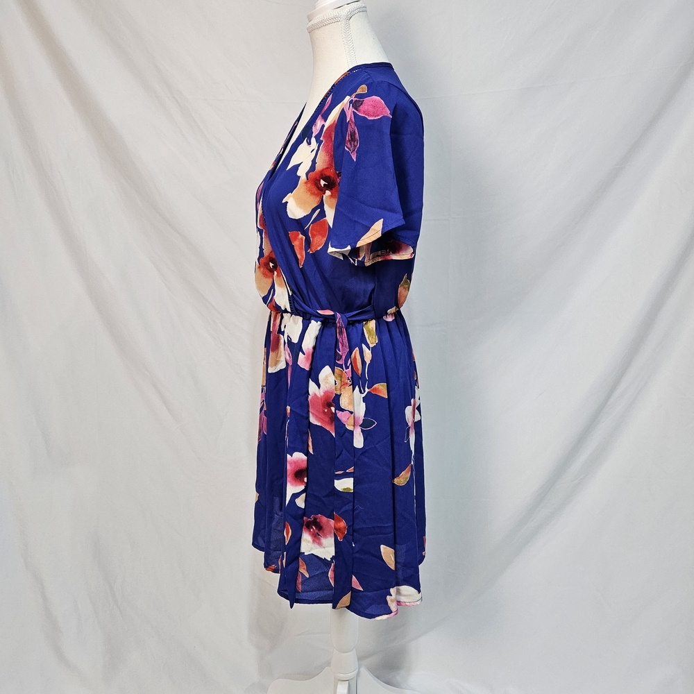 Sienna Sky Floral Blue Wrap Dress Size Medium photo 2
