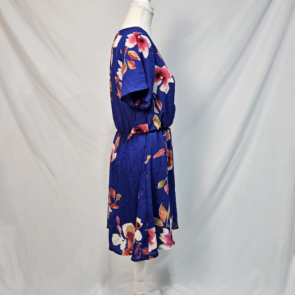 Sienna Sky Floral Blue Wrap Dress Size Medium photo 4