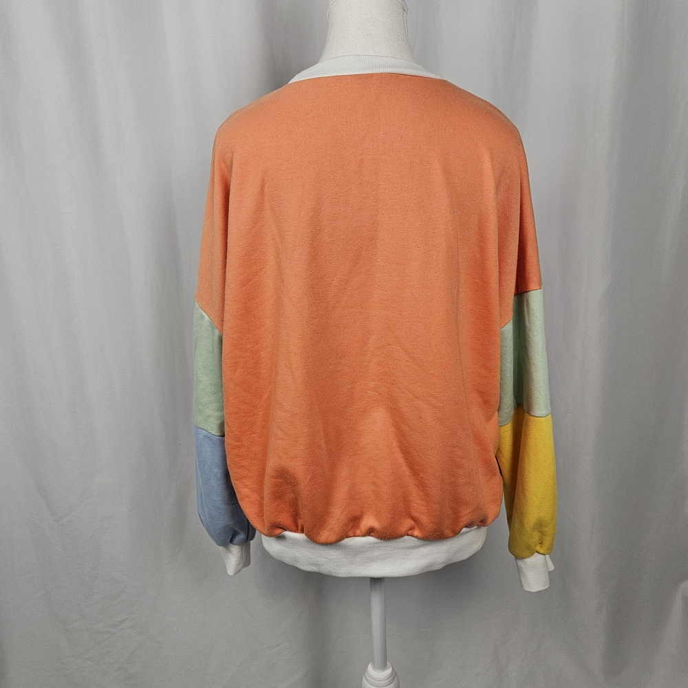 SHEIN Orange and White Collar Detail photo 4