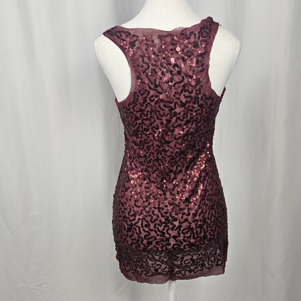 Max Studio Burgundy Sequin Top Size S photo 2
