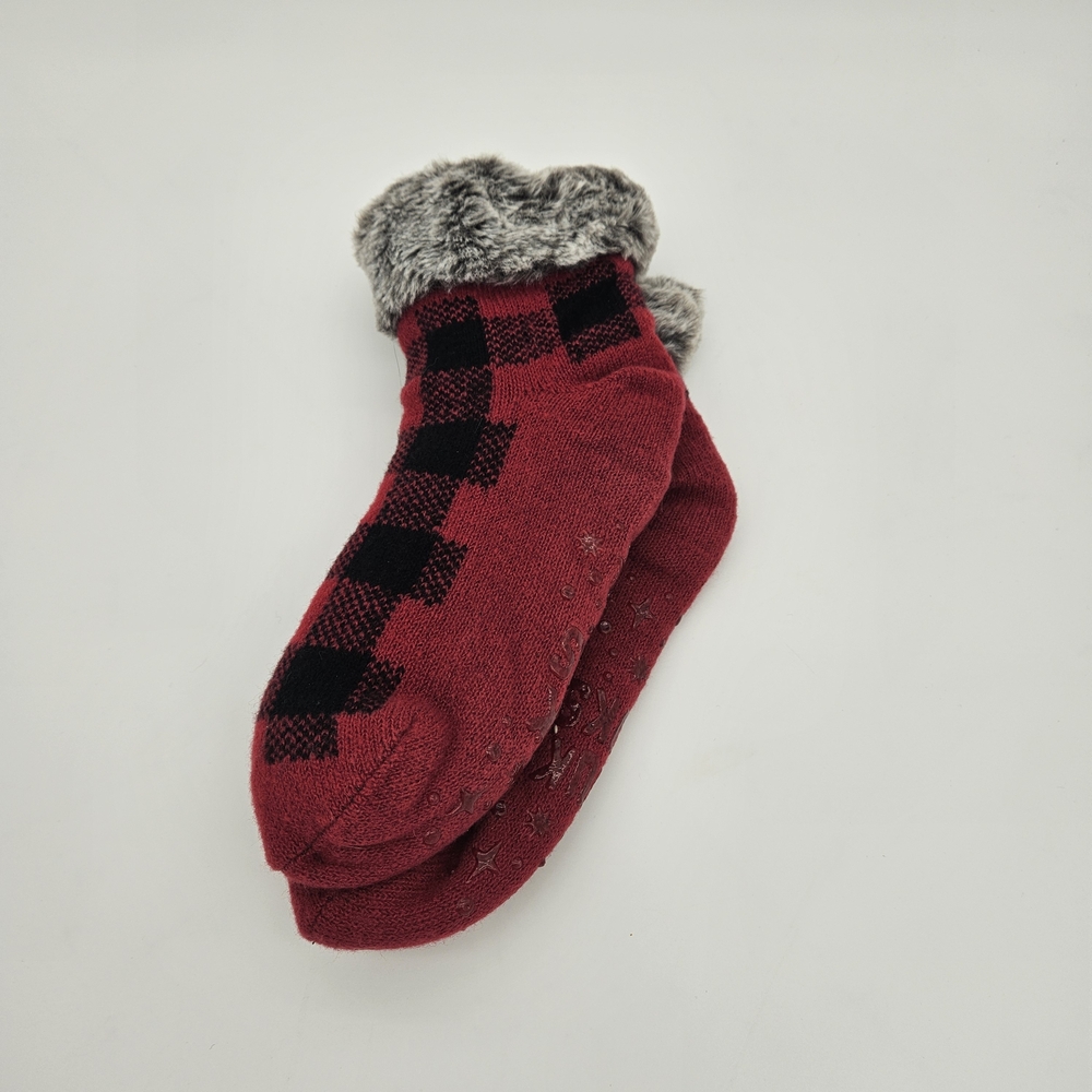 Muk Luks Red and Black Checkered Cabin Socks photo 3