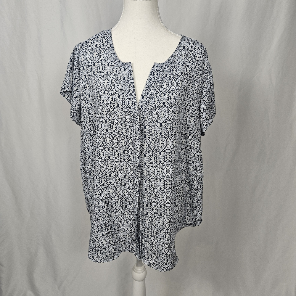 Cynthia Rowley Navy Blue and White Button Up Tile Print Top Size 1X photo 3