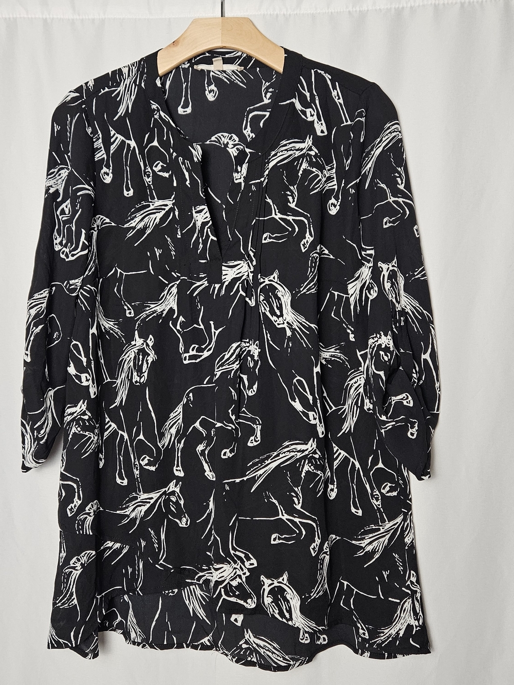 Black Horse Print V-Neck Blouse photo 2