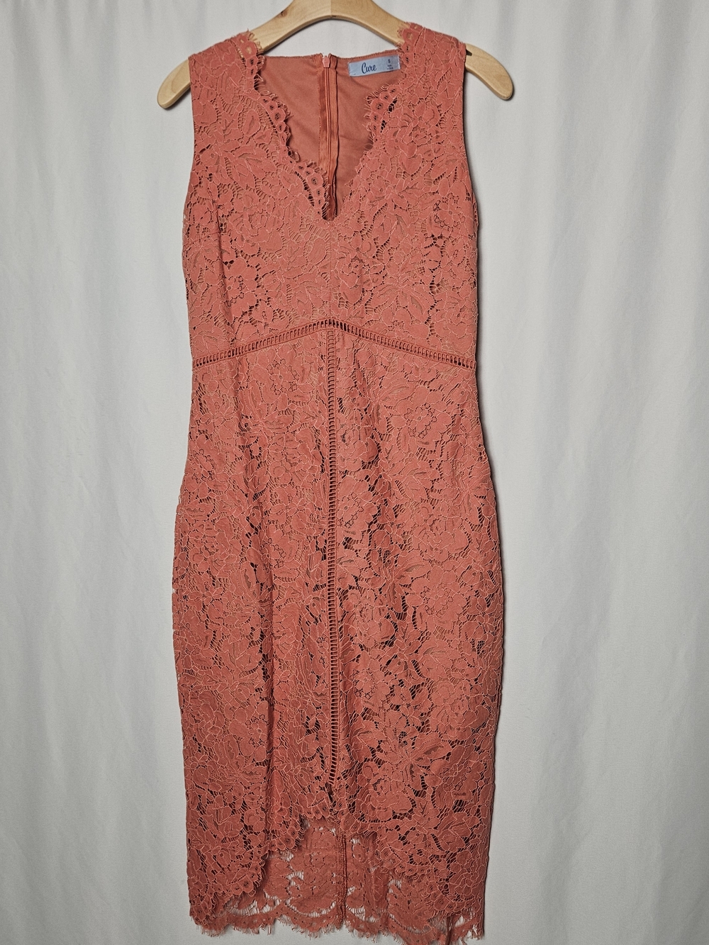 Coral Lace Midi Dress - V-Neck Sleeveless