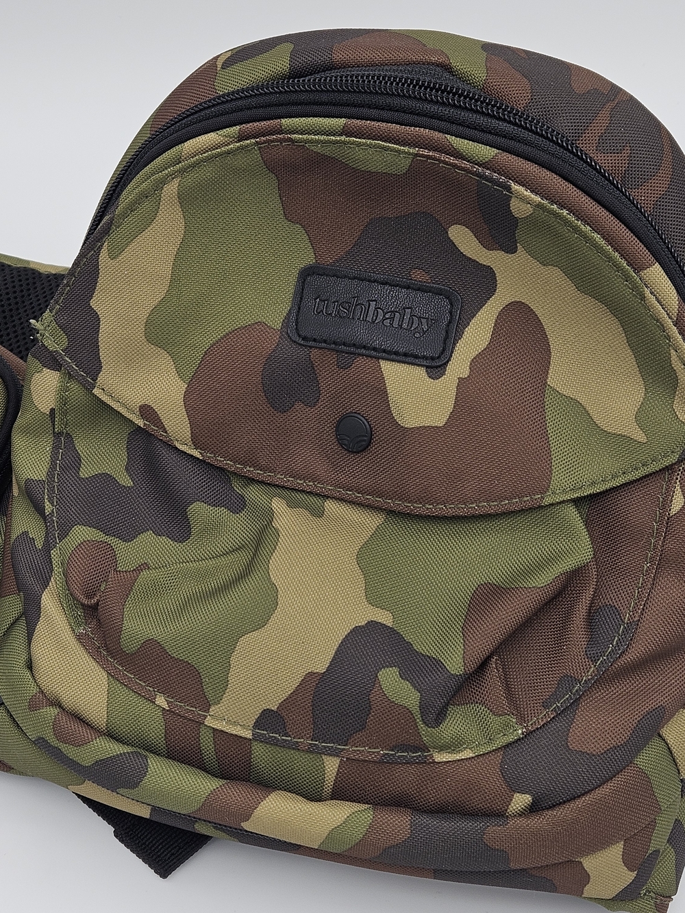 Tush Baby Unisex Camouflage Sling Belt Bag - Green Camo Baby Hip Seat Carrier photo 2