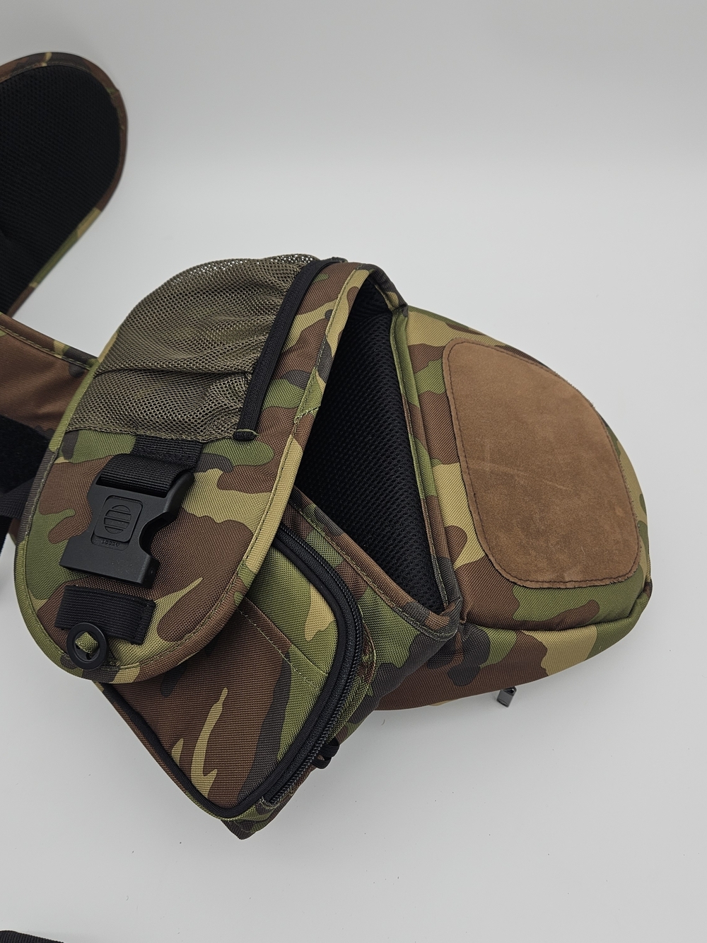 Tush Baby Unisex Camouflage Sling Belt Bag - Green Camo Baby Hip Seat Carrier photo 5