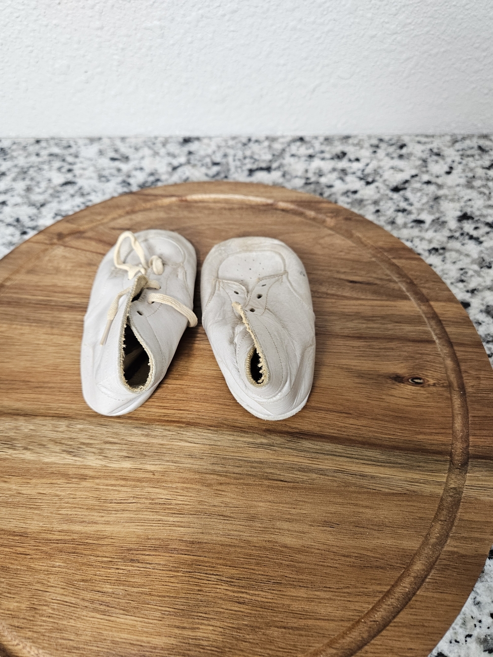 Vintage 1950s Baby Shoes photo 3