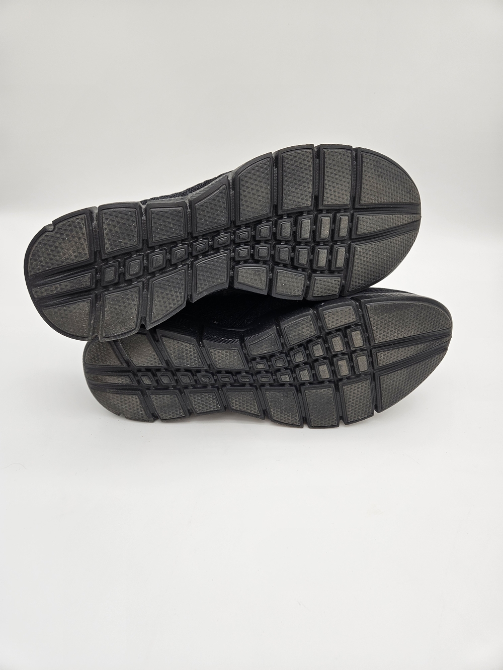 Skechers Slip-On Knit Walking Shoes in Black Size 11 photo 6