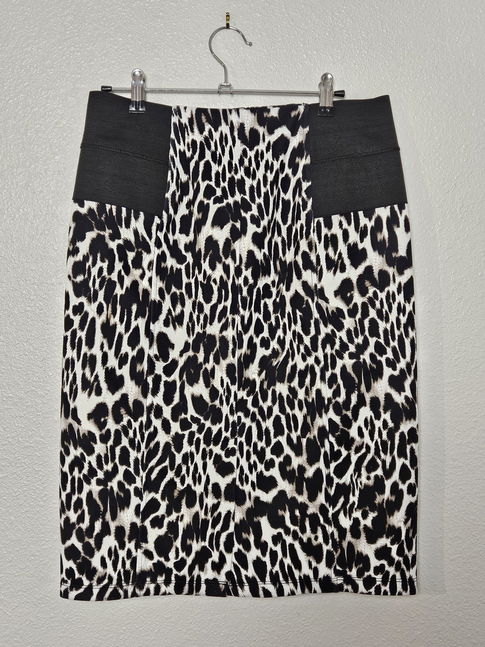 Calvin Klein Black and White Leopard-Print Pencil Skirt Size 6