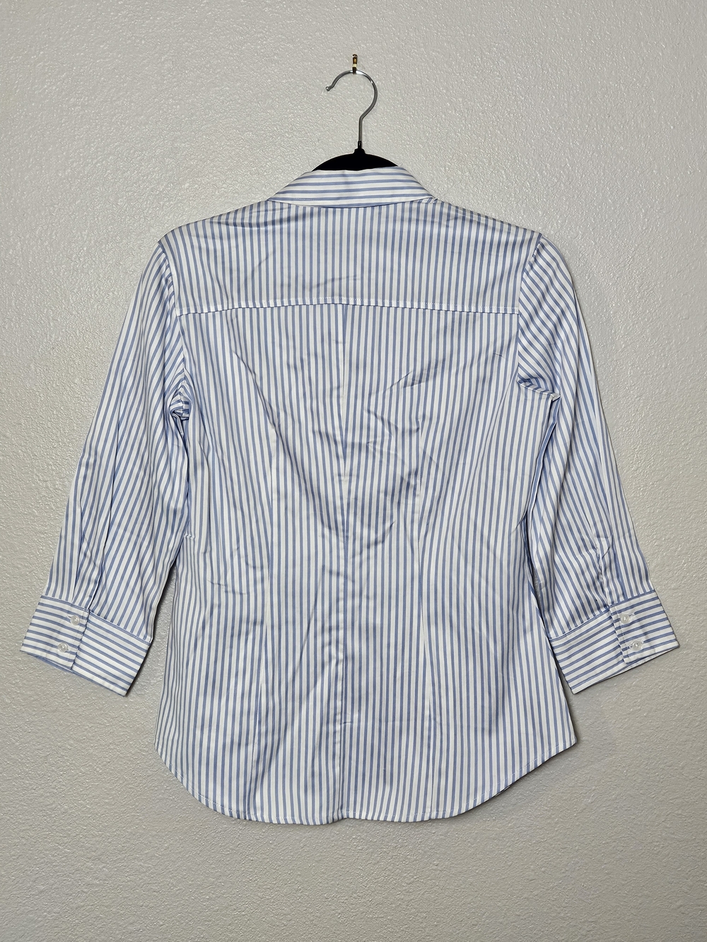 New York & Company Light Blue and White Striped Shirt Size Small photo 3