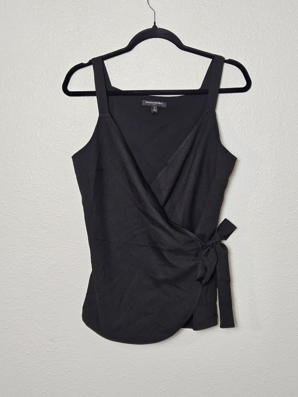 Banana Republic Black Wrap Tank Top Size Small