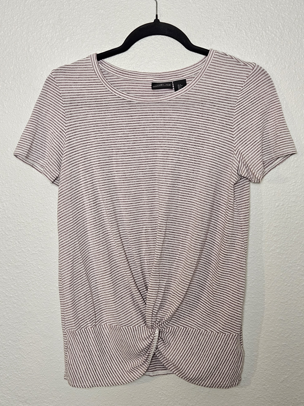 Rachel Zoe Mauve and White Striped Twist-Front Tee Size Small