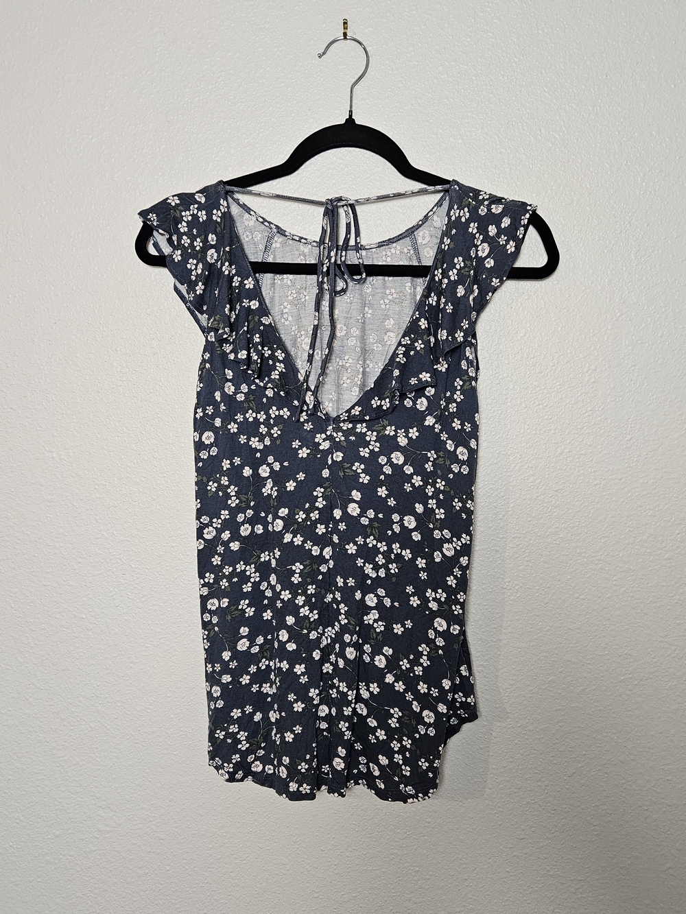 LOFT Blue Floral Top Size XS photo 2