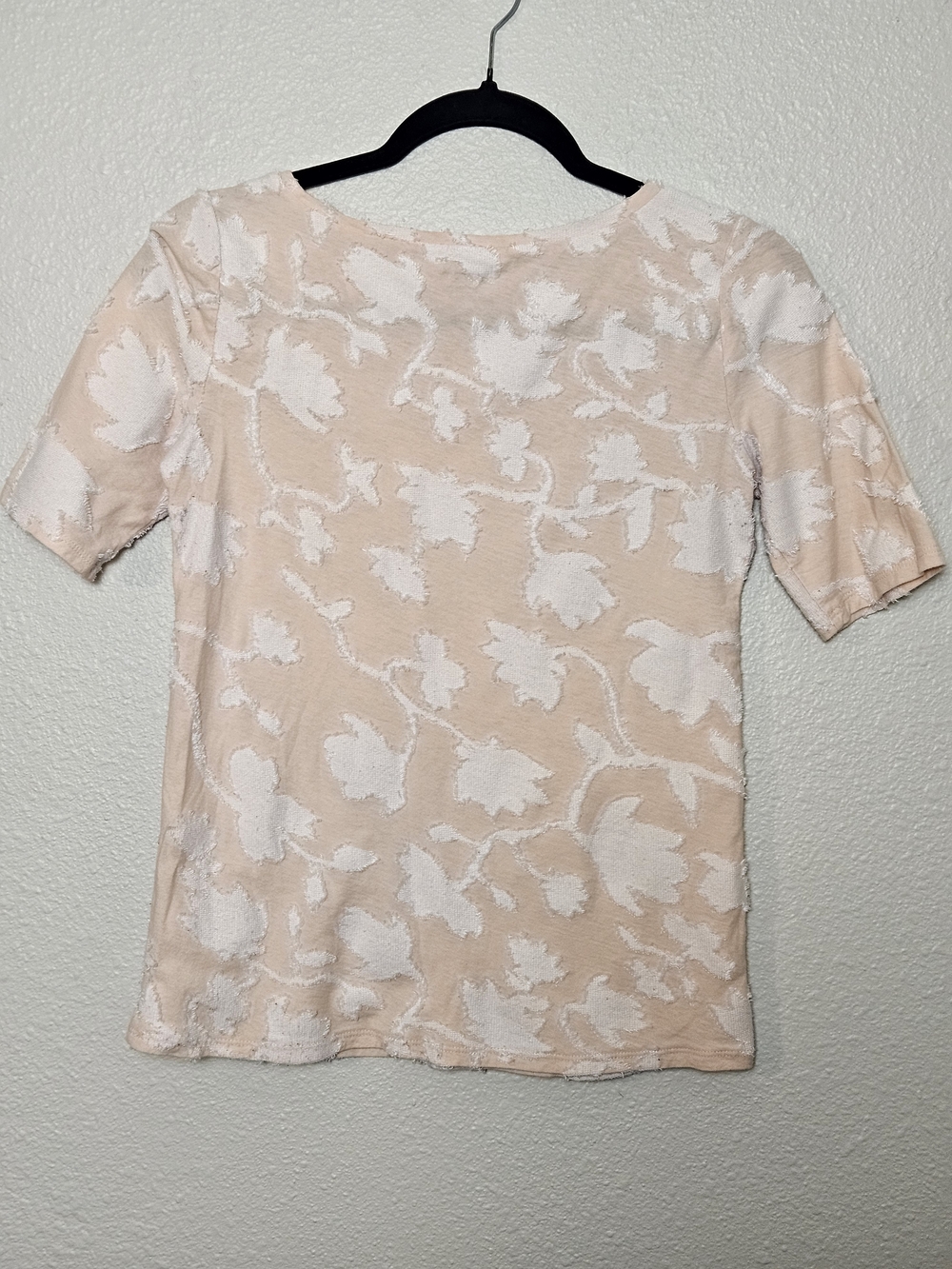 LOFT Pale Pink and White Floral Short Sleeve Tee photo 3