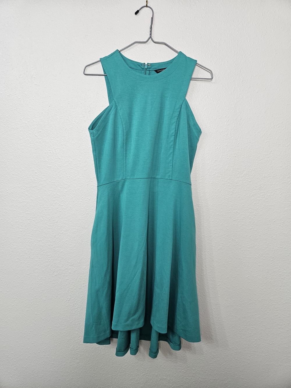 Banana Republic Sleeveless Dress Size 6 with Pockets