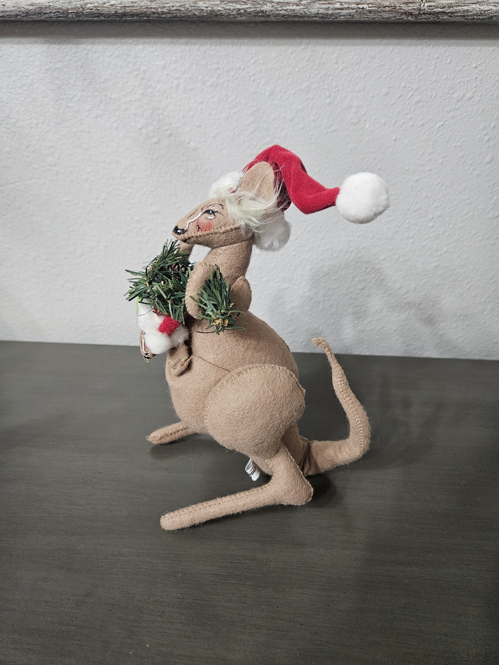 Annalee Brown Kangaroo and Baby with Red Santa Hat and Green Wreath 2009 photo 2