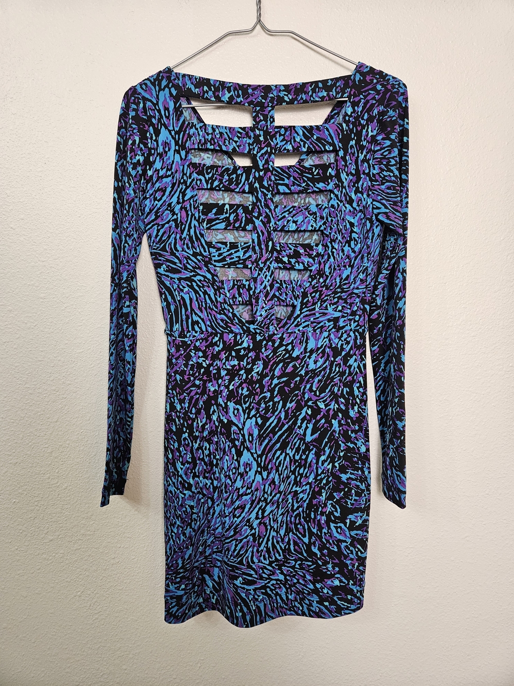 BCBGeneration Black, Blue & Purple Long Sleeve Cut Out Back Dress Size XS photo 4