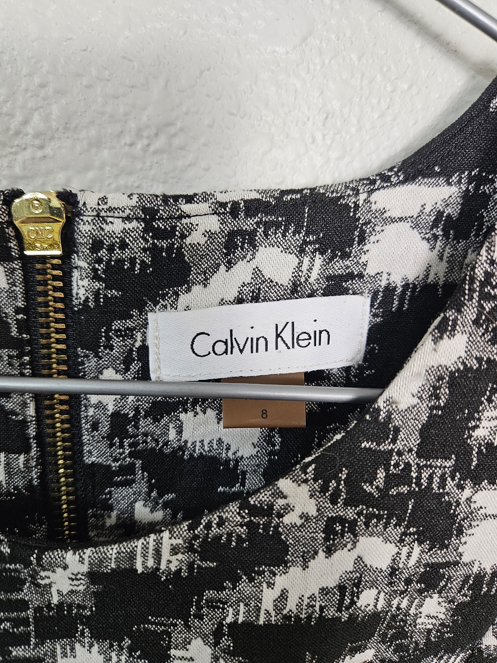 Calvin Klein Black & White Patterned Midi Sheath Dress Size 8 photo 2