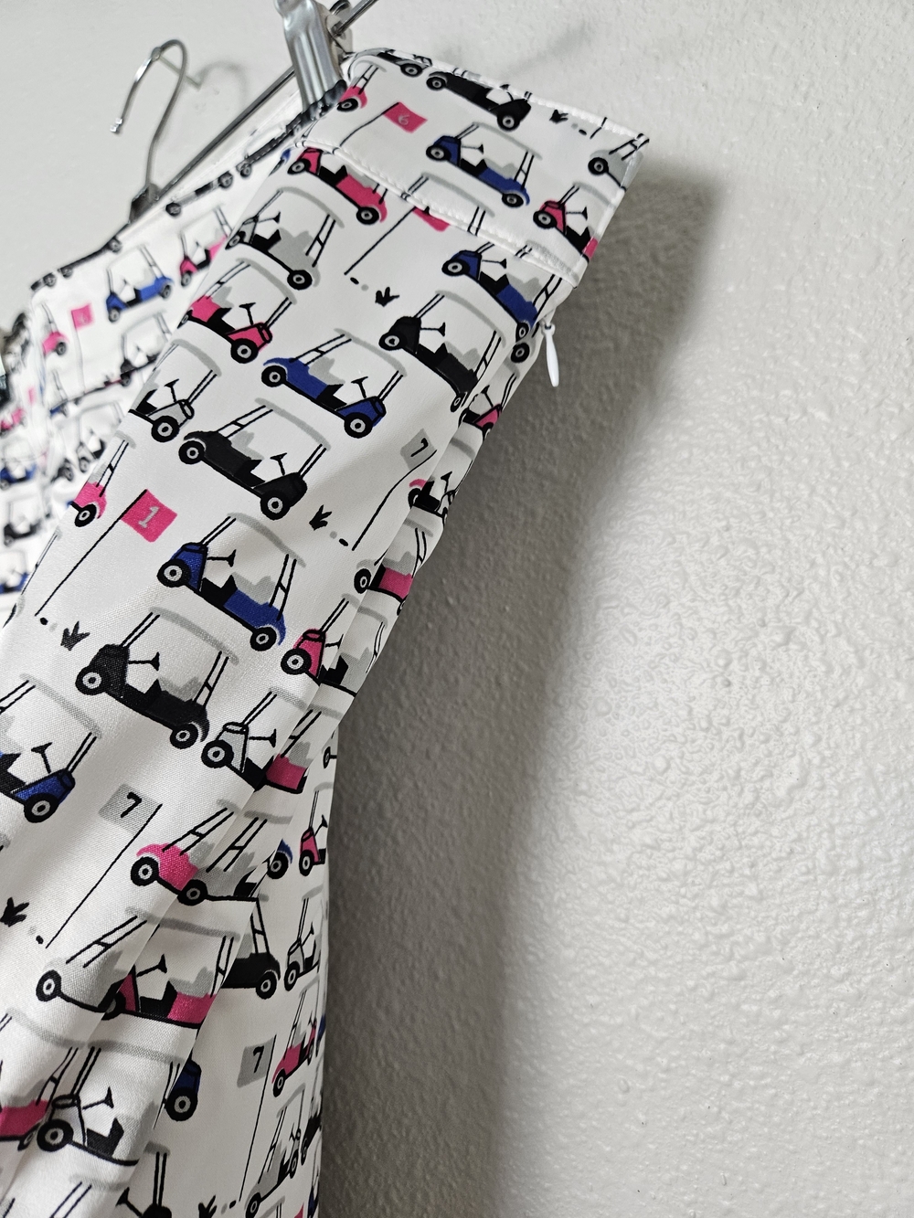 Izod White Skort with Blue, Black and Pink Golf Carts Print Size 10 photo 3