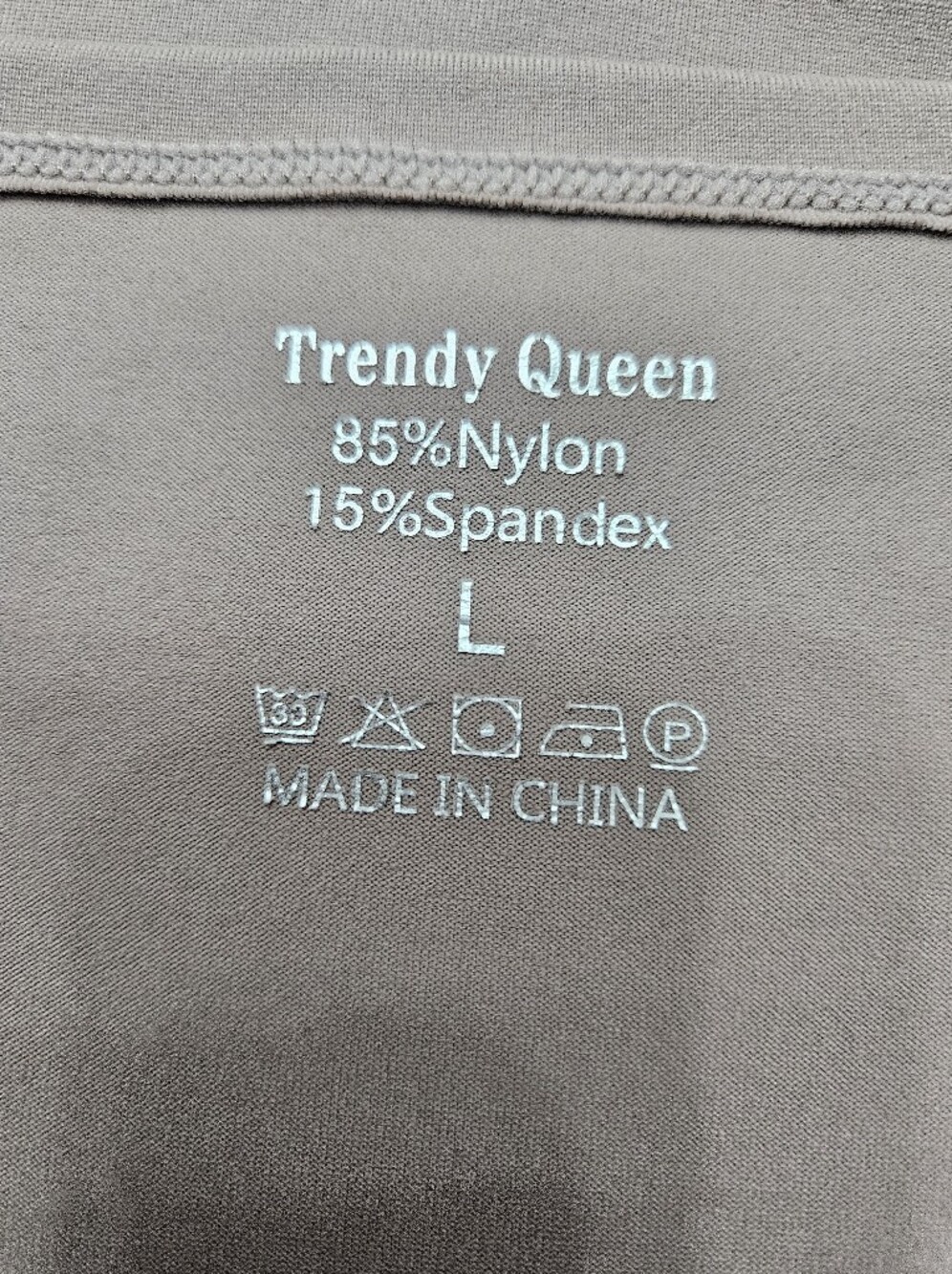 Sleeveless Tank Top in Taupe photo 3