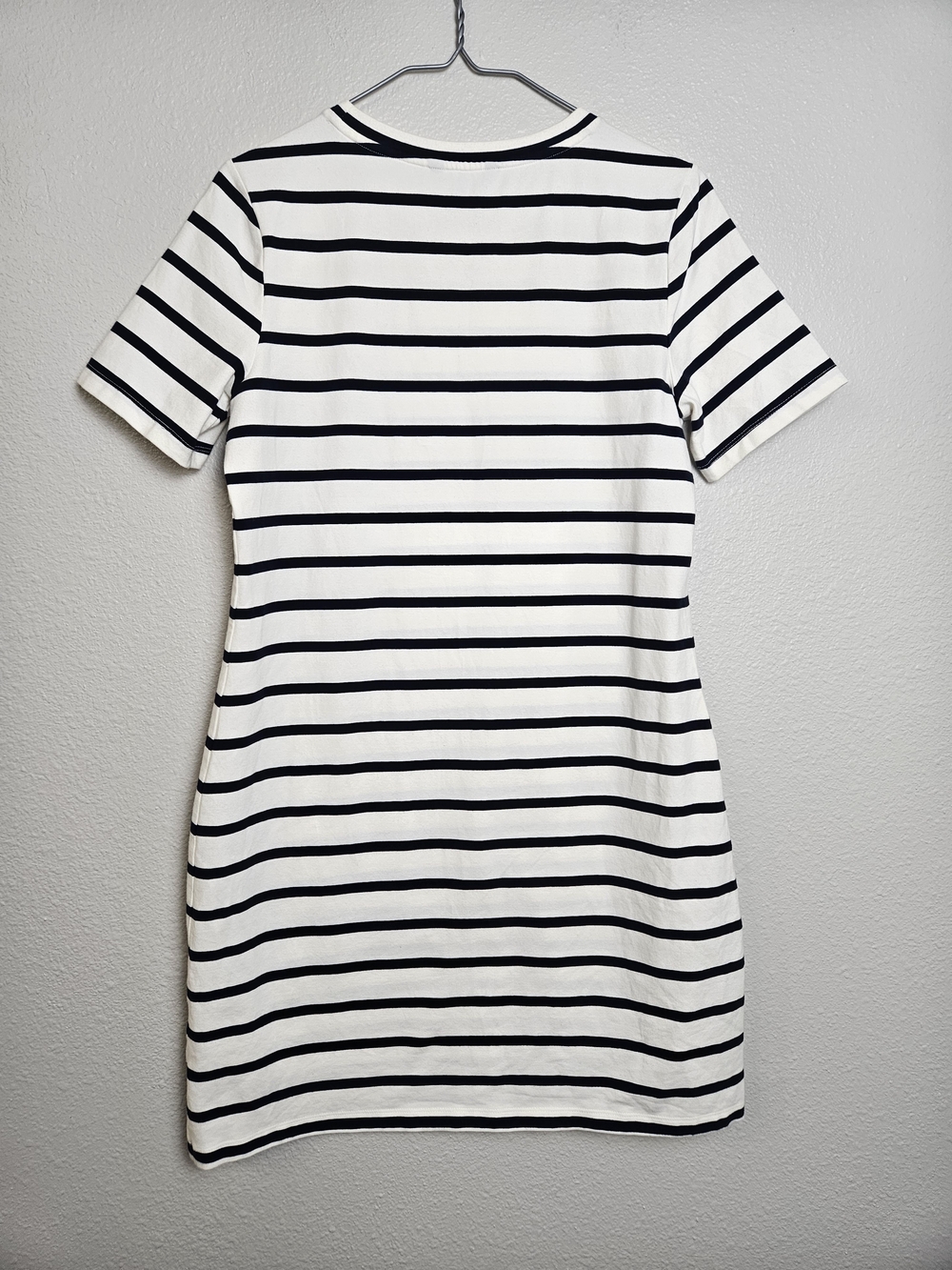 Banana Republic White & Navy Striped Short-Sleeve Shift Dress photo 4