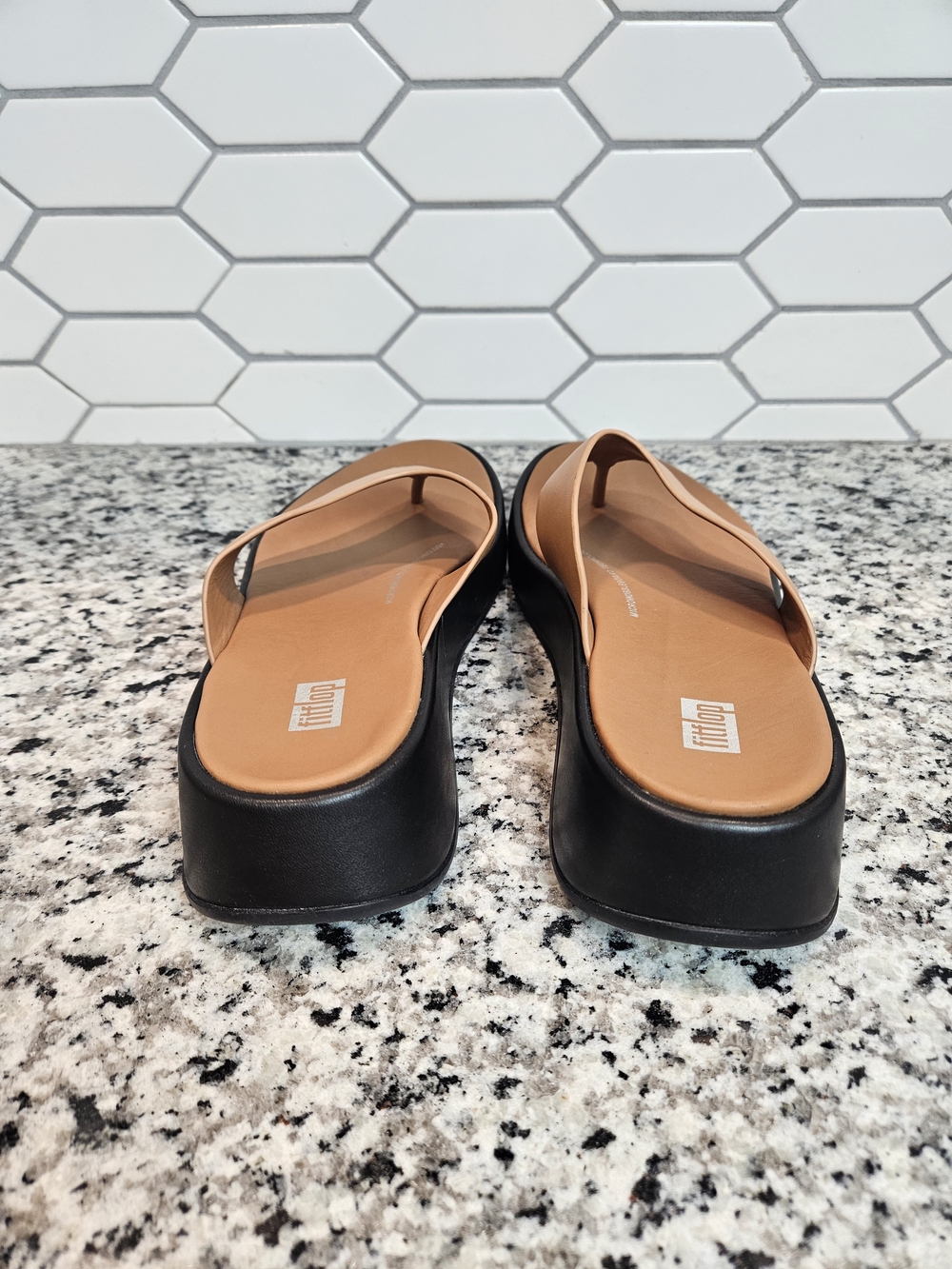 FitFlop Tan Platform Thong Sandals - Casual Comfort Size 7.5 photo 2