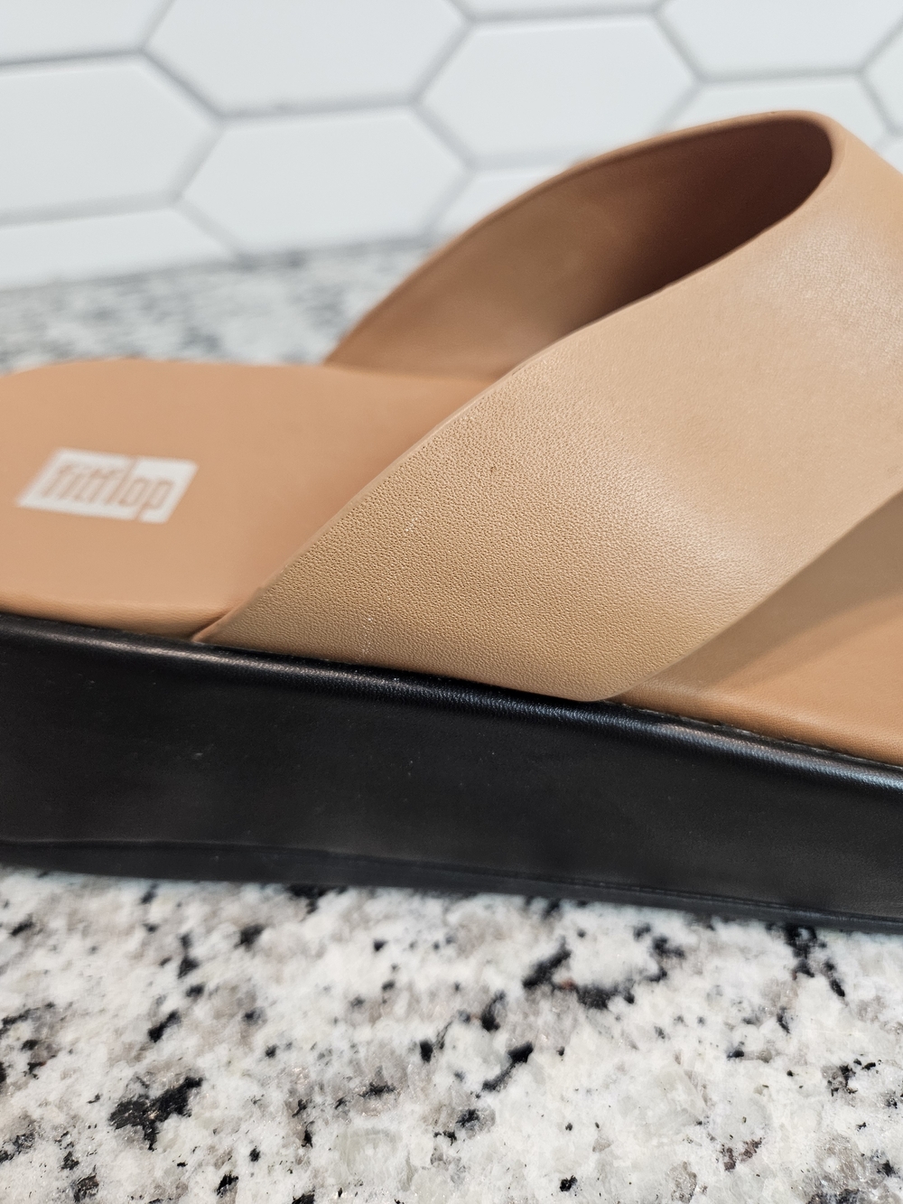 FitFlop Tan Platform Thong Sandals - Casual Comfort Size 7.5 photo 4