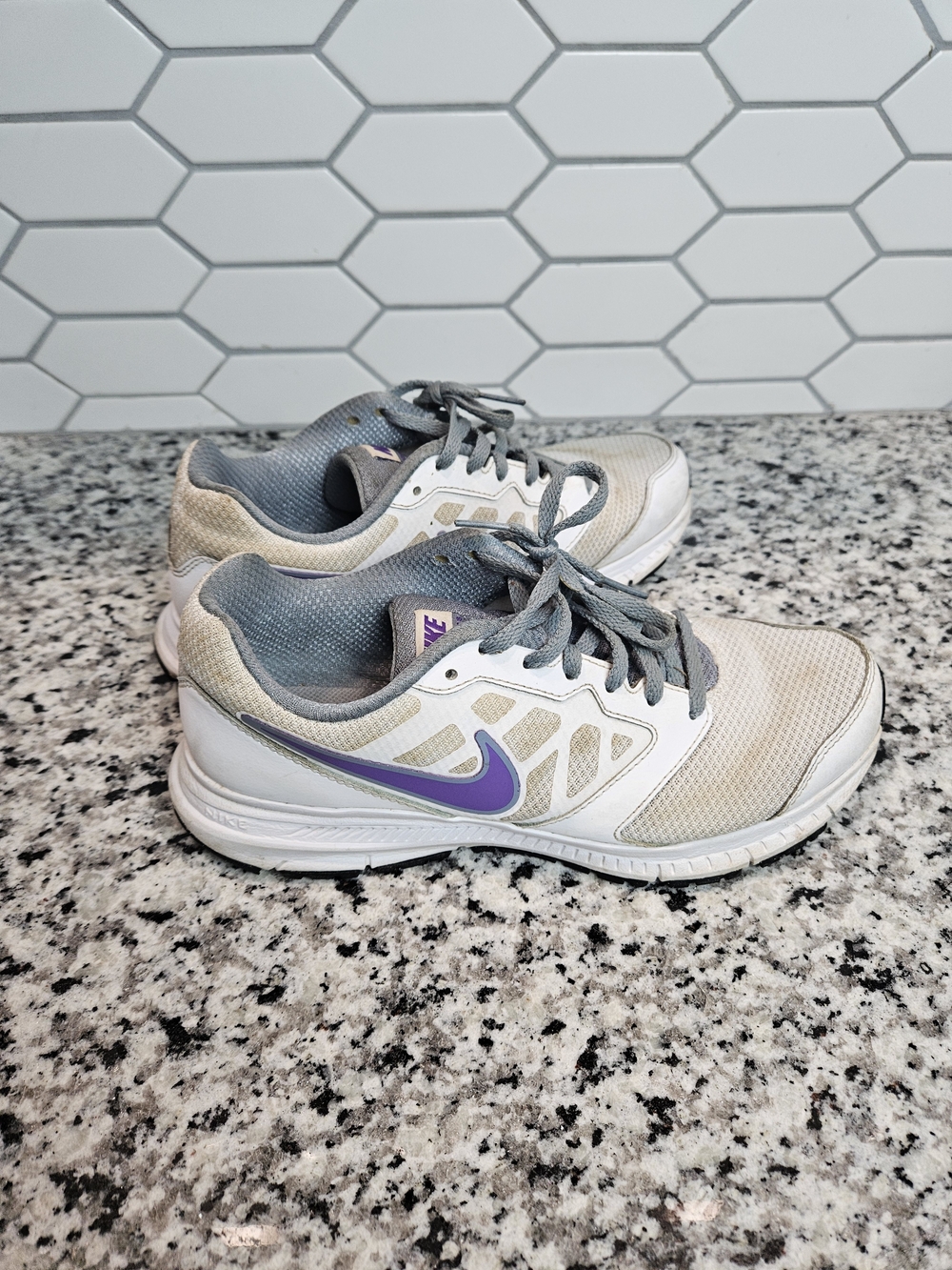 Nike Women’s White & Purple Training Shoes Size 8.5