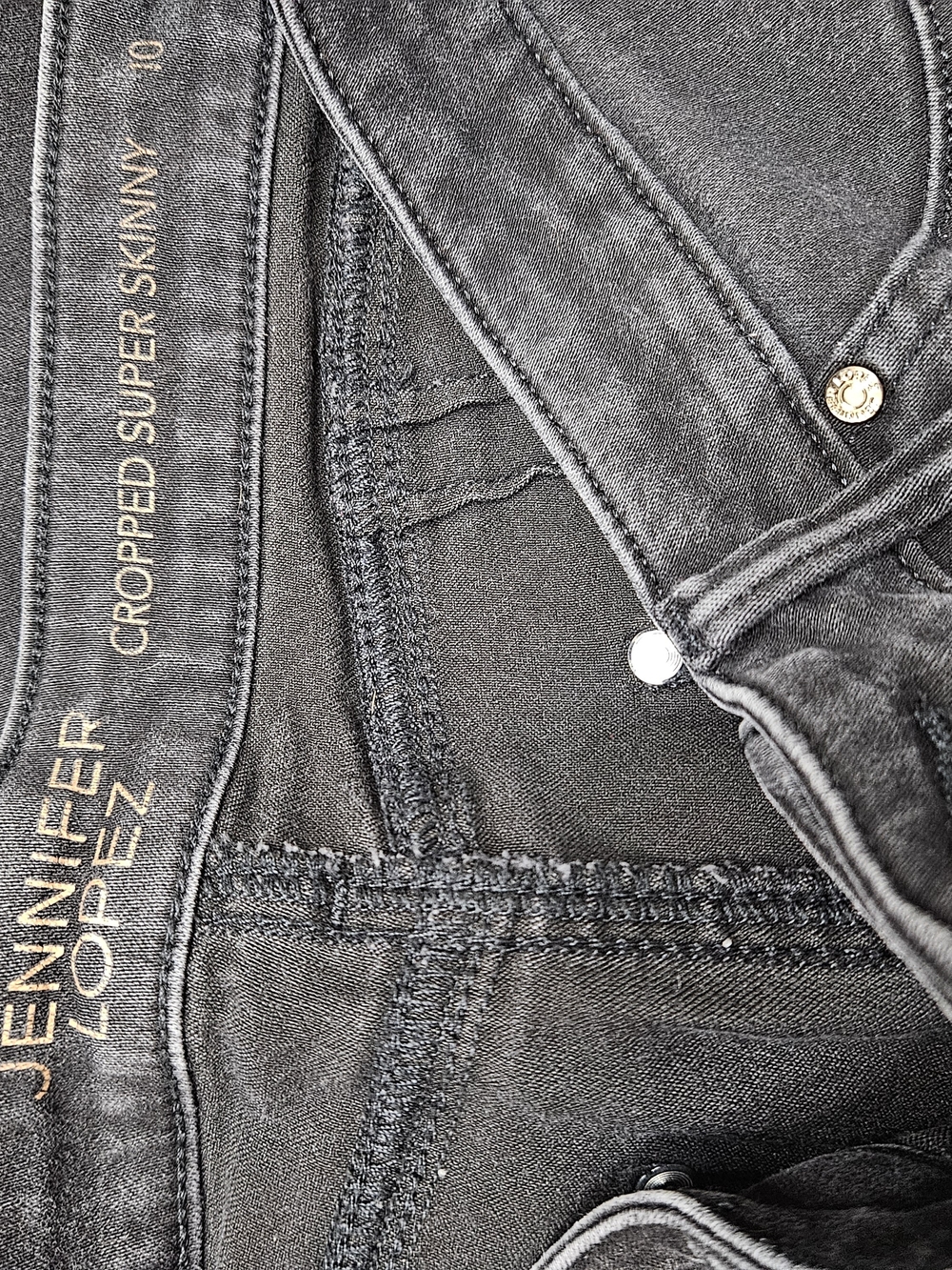 Jennifer Lopez Black Skinny Jeans - Cropped Slim Fit Size 10 photo 3