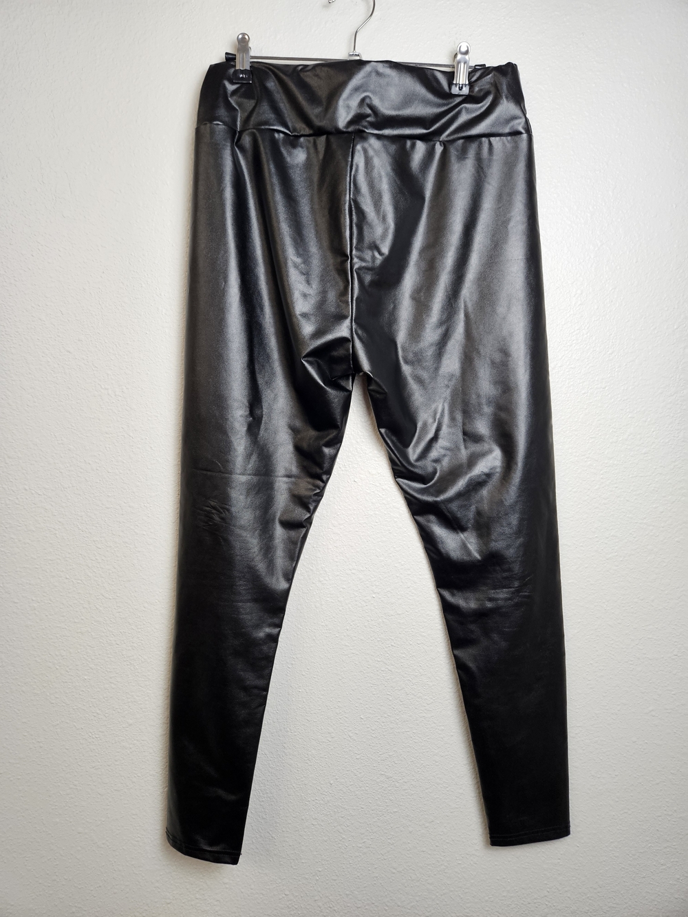 Women's Black Faux Leather Leggings Size L photo 2