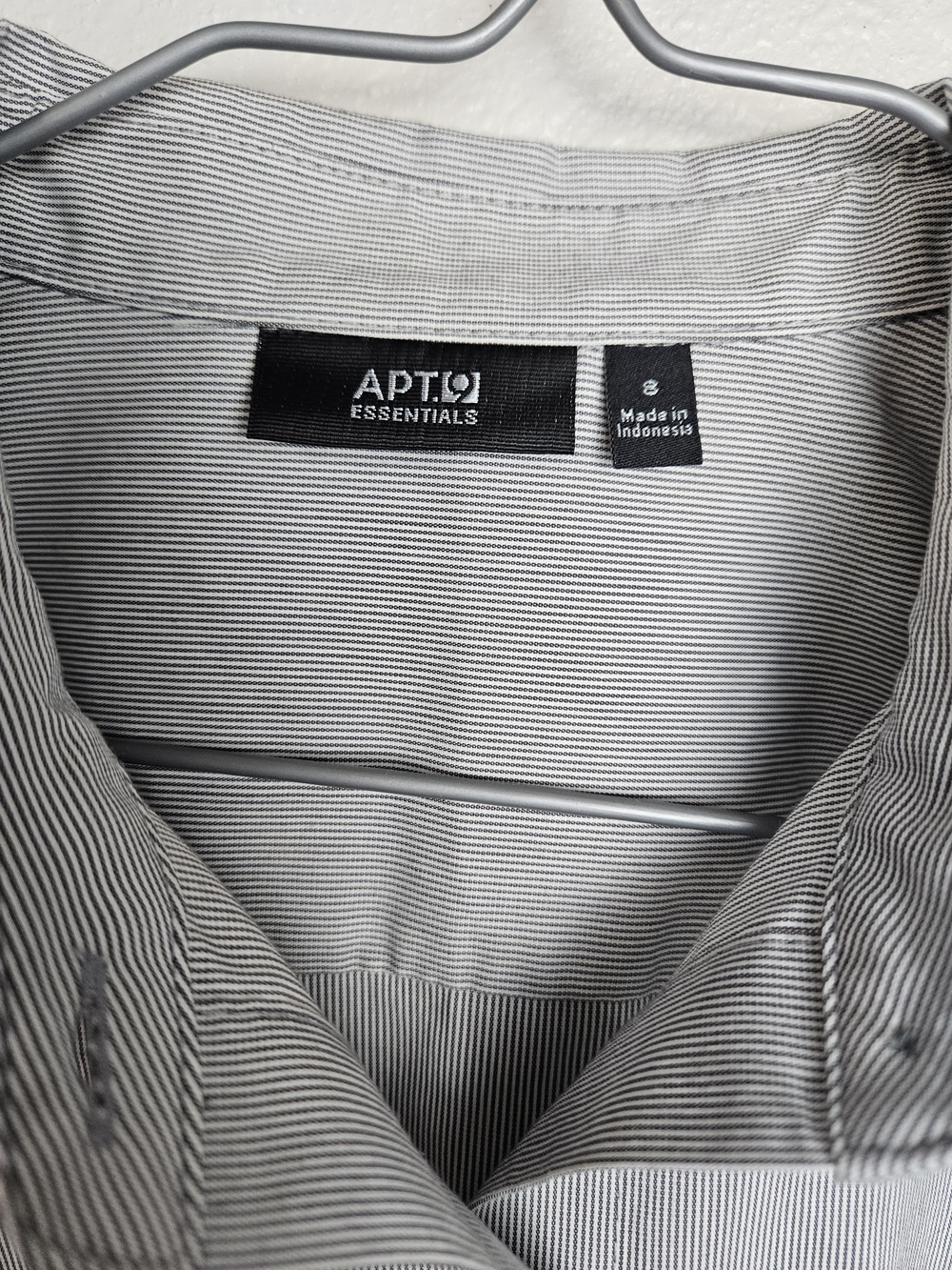 Apt. 9 Women's Stripe Button-Down Shirt Size 8 photo 2