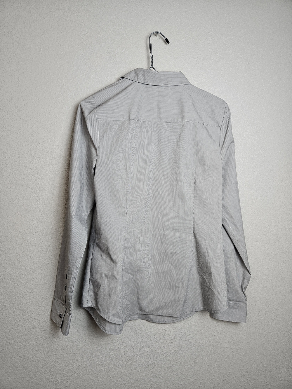 Apt. 9 Women's Stripe Button-Down Shirt Size 8 photo 6