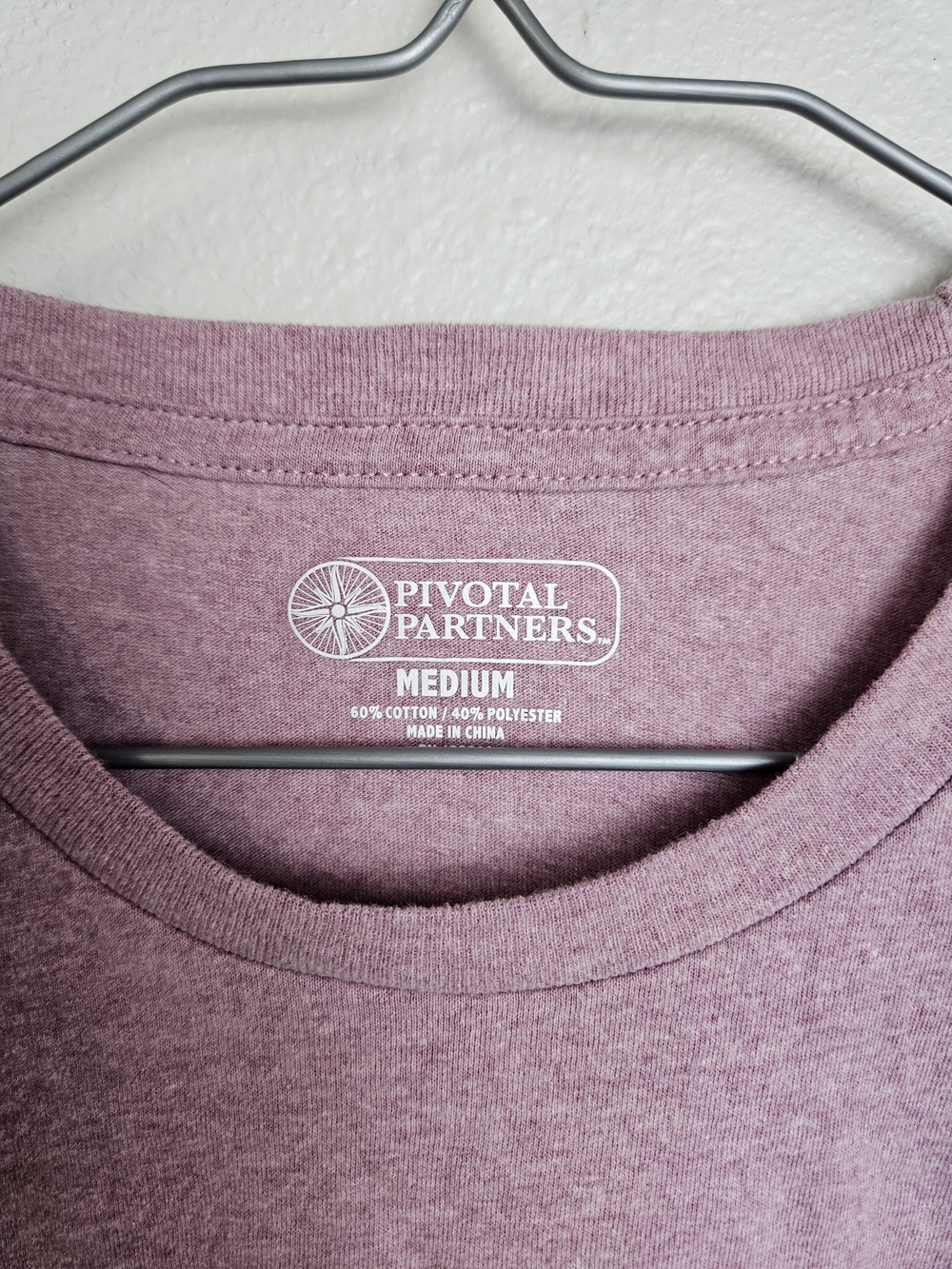 Women’s Mauve Highland Cow Christmas Holiday Tee Medium photo 2