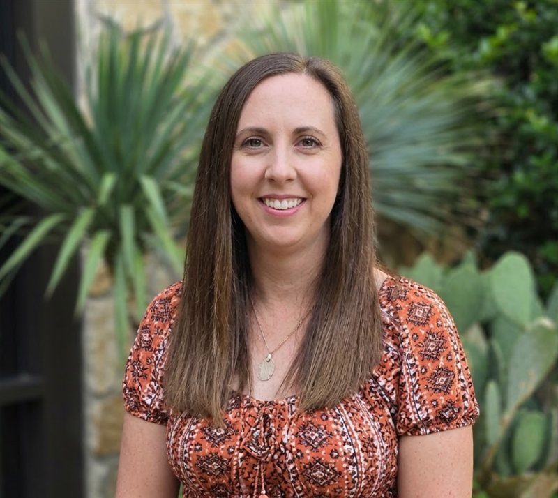Kristen, founder of Ladybug Finds